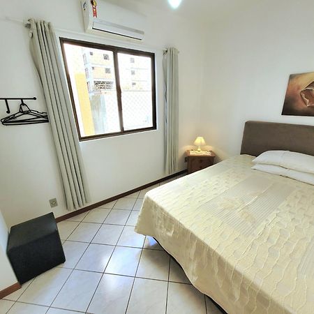 Apartamento 200 Metros Da Praia 03 Quartos Com Ar Condicionado - Meia Praia - อิตาเปมา ภายนอก รูปภาพ