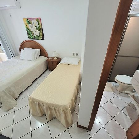 Apartamento 200 Metros Da Praia 03 Quartos Com Ar Condicionado - Meia Praia - อิตาเปมา ภายนอก รูปภาพ