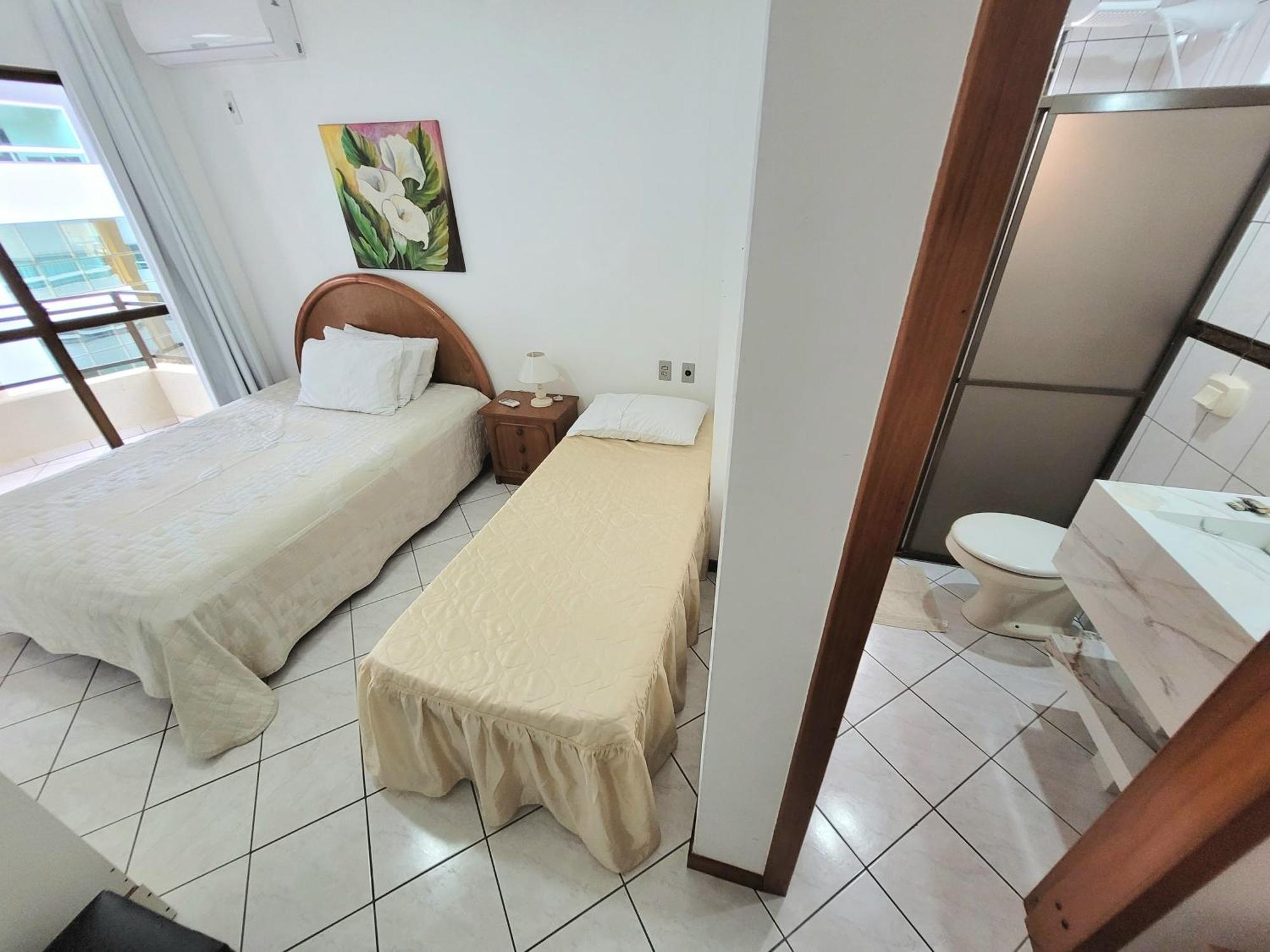 Apartamento 200 Metros Da Praia 03 Quartos Com Ar Condicionado - Meia Praia - อิตาเปมา ภายนอก รูปภาพ