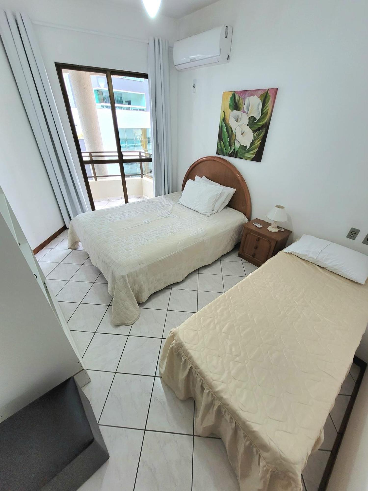 Apartamento 200 Metros Da Praia 03 Quartos Com Ar Condicionado - Meia Praia - อิตาเปมา ภายนอก รูปภาพ